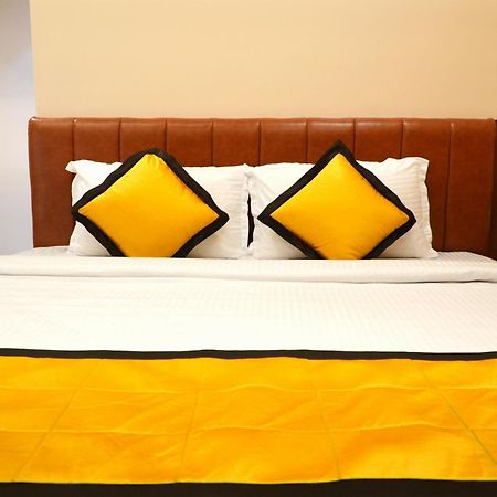 Uj Pallazzio - Business Class Luxury Hotel Tiruvannāmalai Zewnętrze zdjęcie