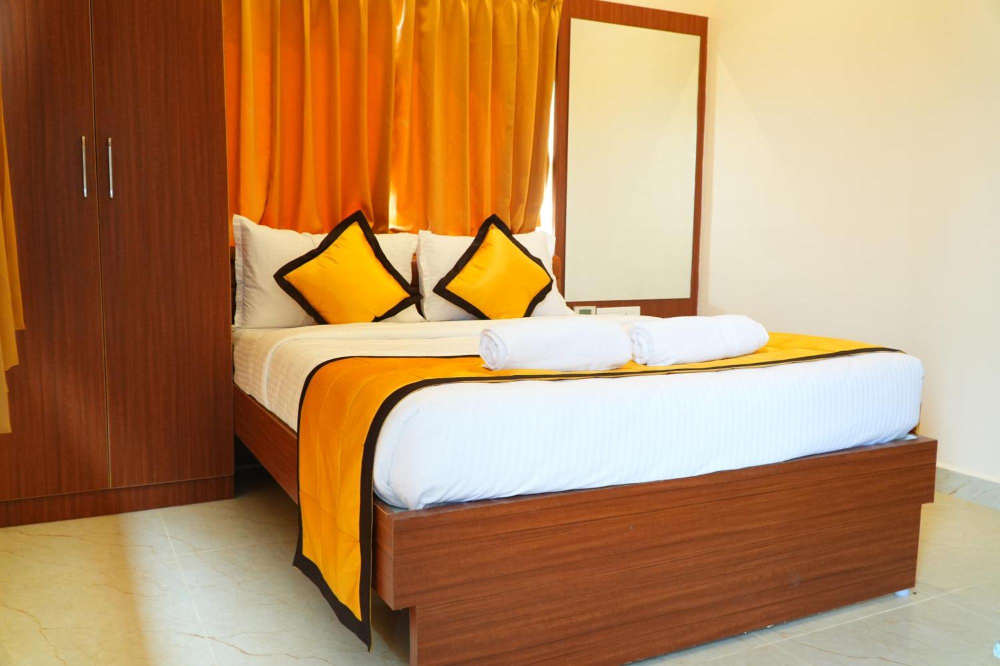Uj Pallazzio - Business Class Luxury Hotel Tiruvannāmalai Zewnętrze zdjęcie