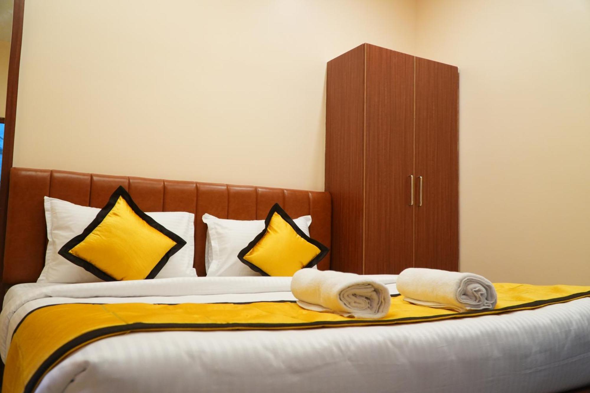 Uj Pallazzio - Business Class Luxury Hotel Tiruvannāmalai Zewnętrze zdjęcie