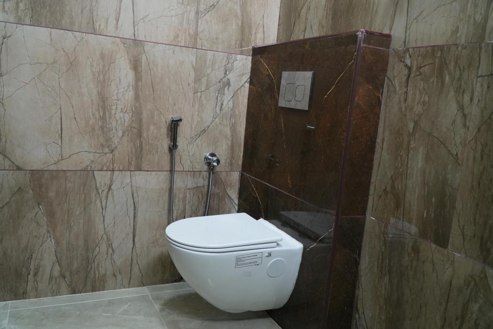 Uj Pallazzio - Business Class Luxury Hotel Tiruvannāmalai Zewnętrze zdjęcie