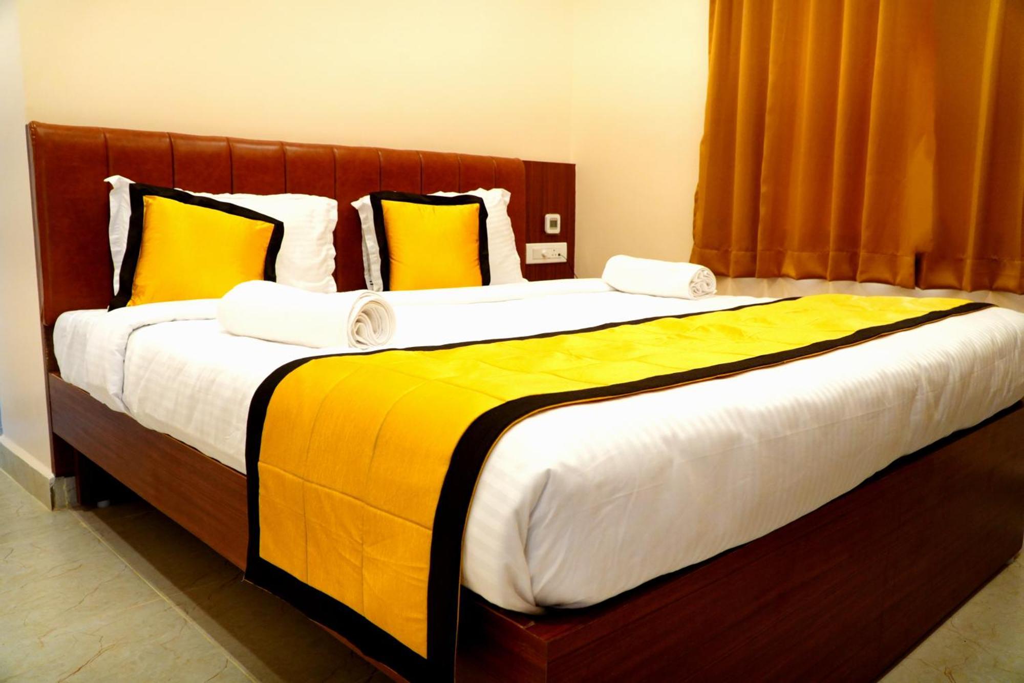 Uj Pallazzio - Business Class Luxury Hotel Tiruvannāmalai Zewnętrze zdjęcie
