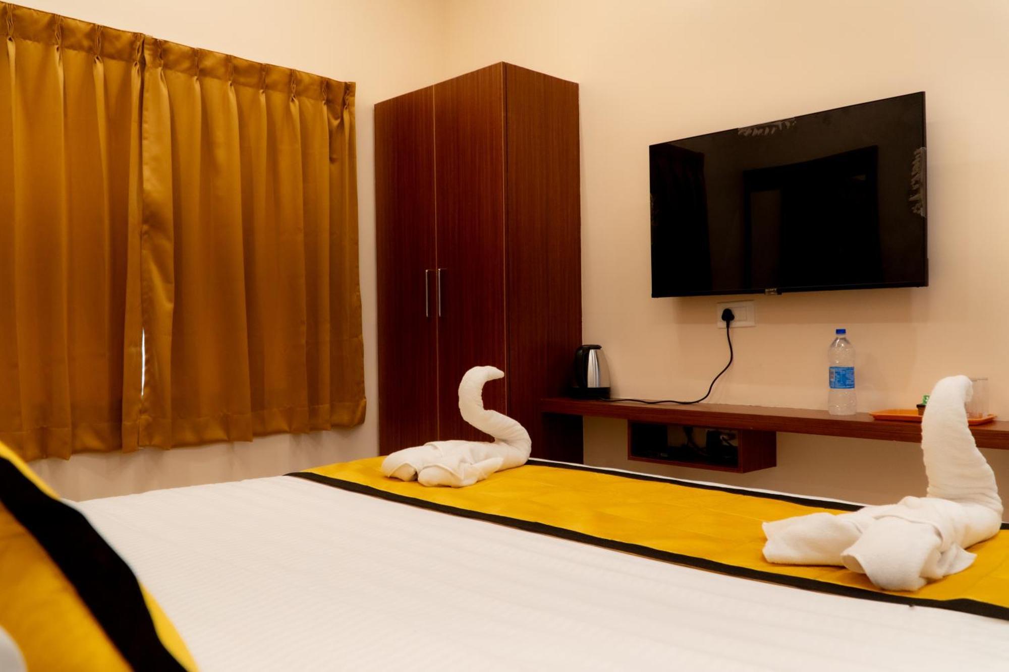 Uj Pallazzio - Business Class Luxury Hotel Tiruvannāmalai Zewnętrze zdjęcie