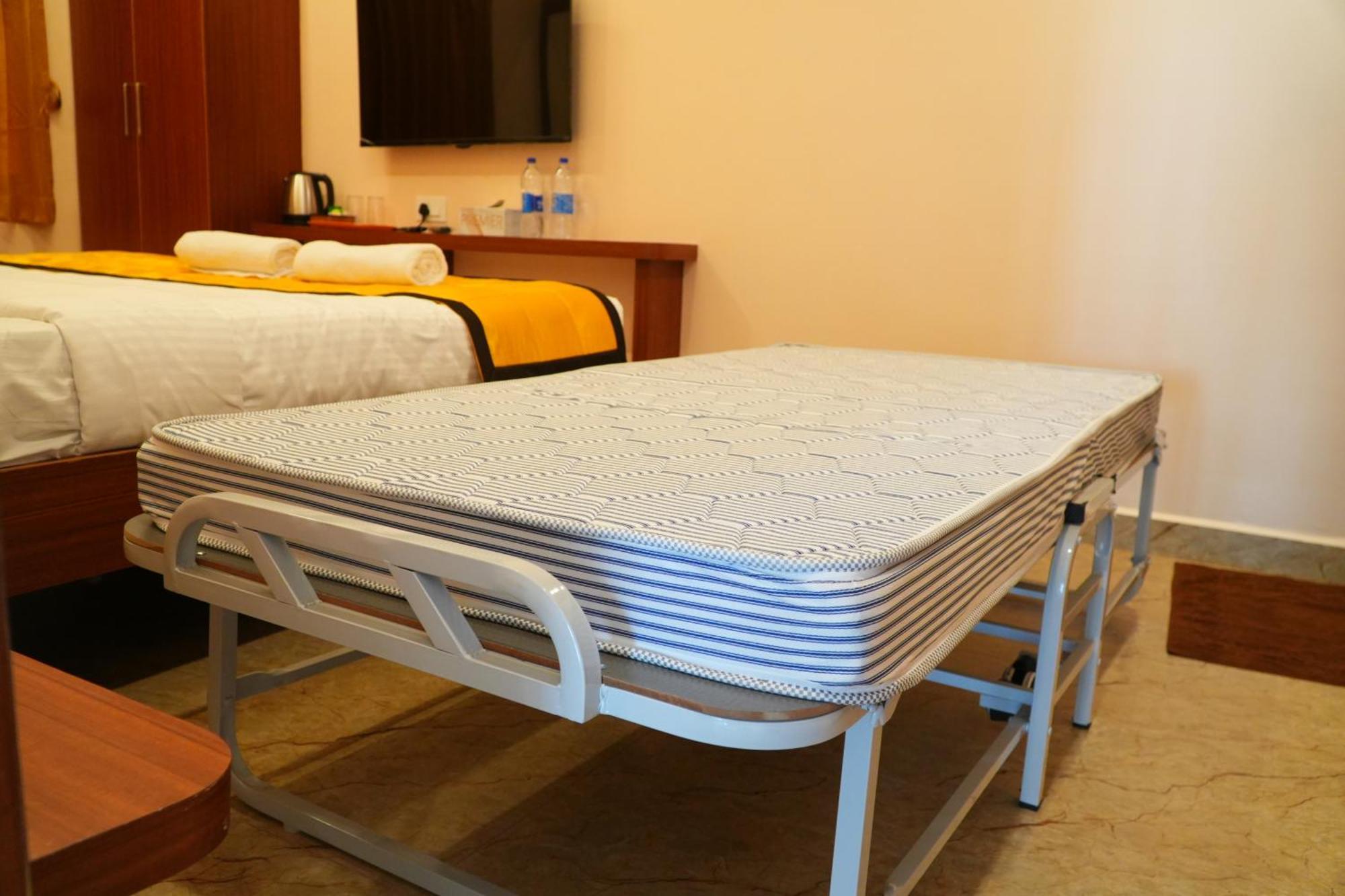 Uj Pallazzio - Business Class Luxury Hotel Tiruvannāmalai Zewnętrze zdjęcie