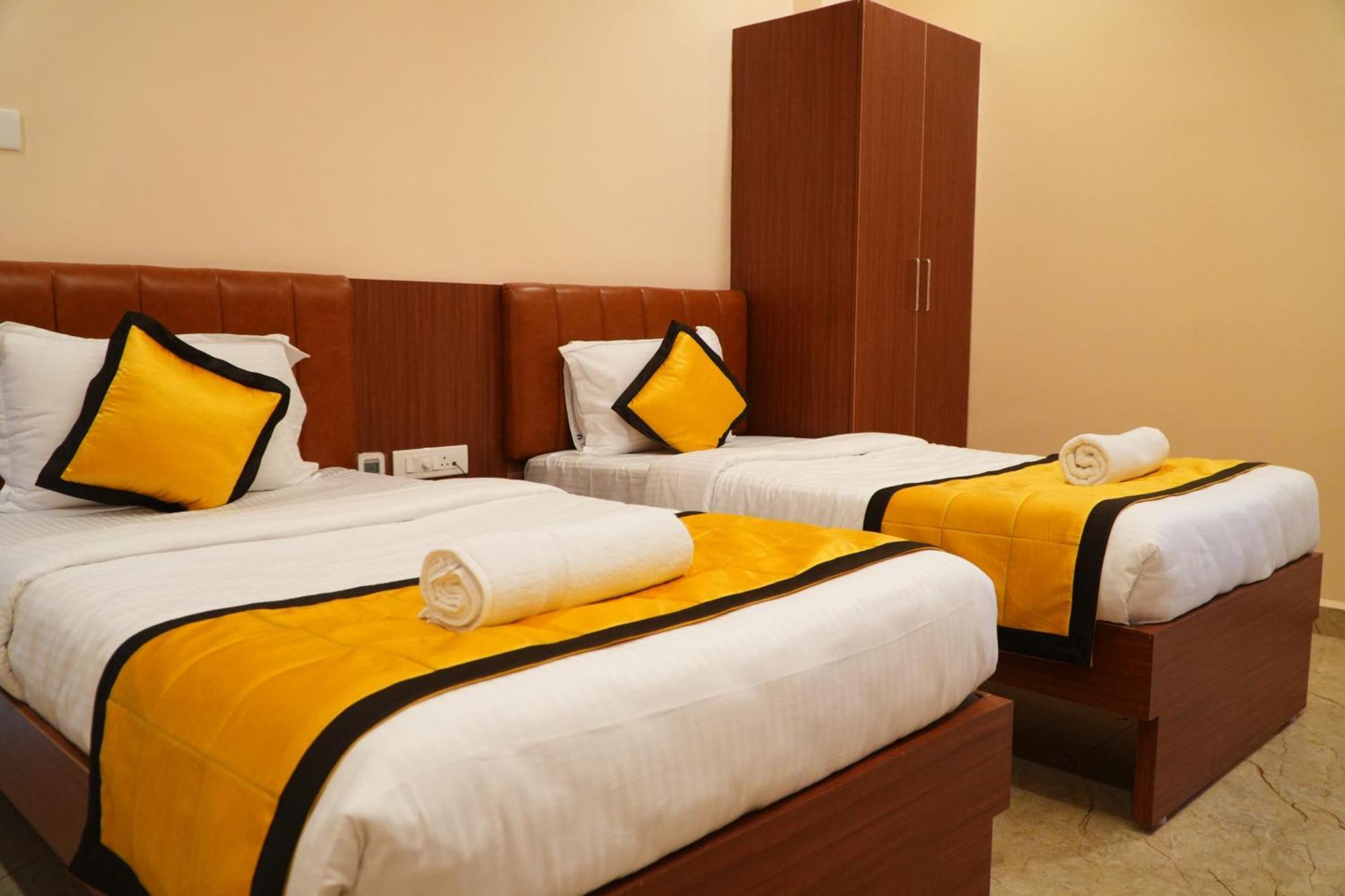Uj Pallazzio - Business Class Luxury Hotel Tiruvannāmalai Zewnętrze zdjęcie