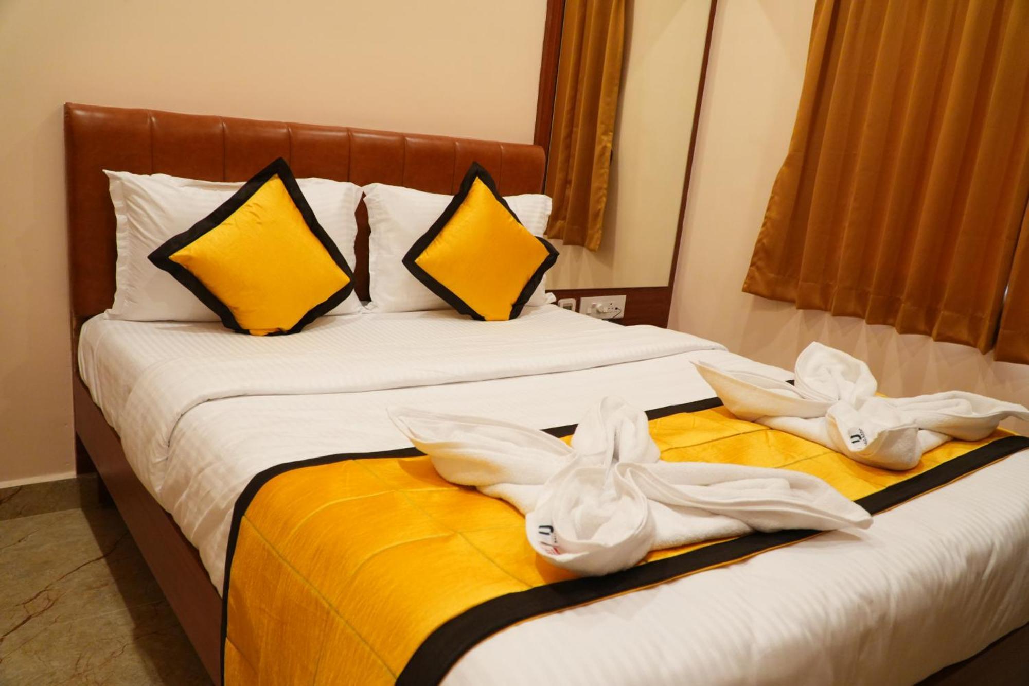 Uj Pallazzio - Business Class Luxury Hotel Tiruvannāmalai Zewnętrze zdjęcie
